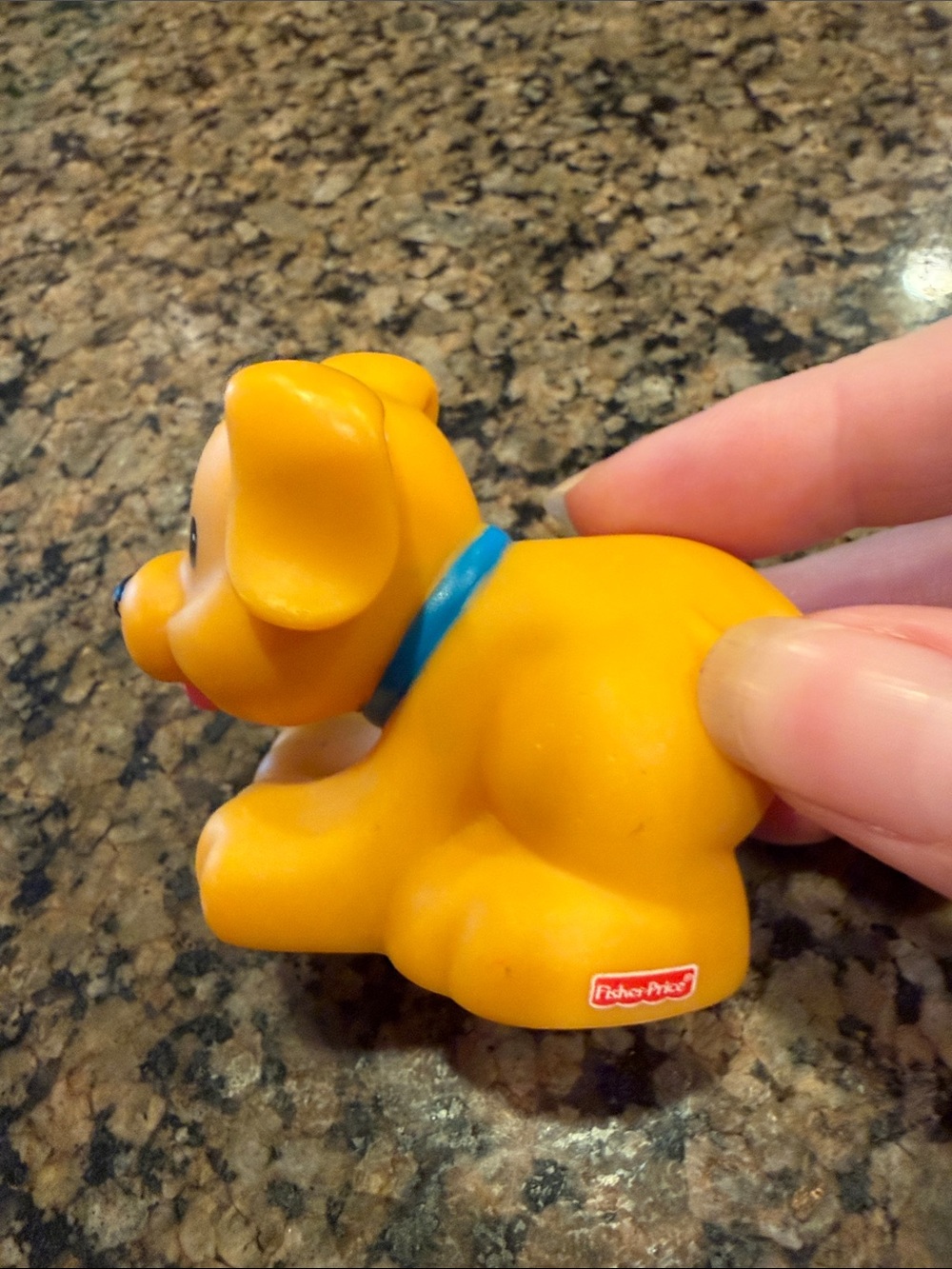 Vintage Fisher-Price Little People 2005 Golden Puppy with Blue Collar Toy
